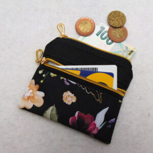 Malá peněženka- kapsička- květ na černé