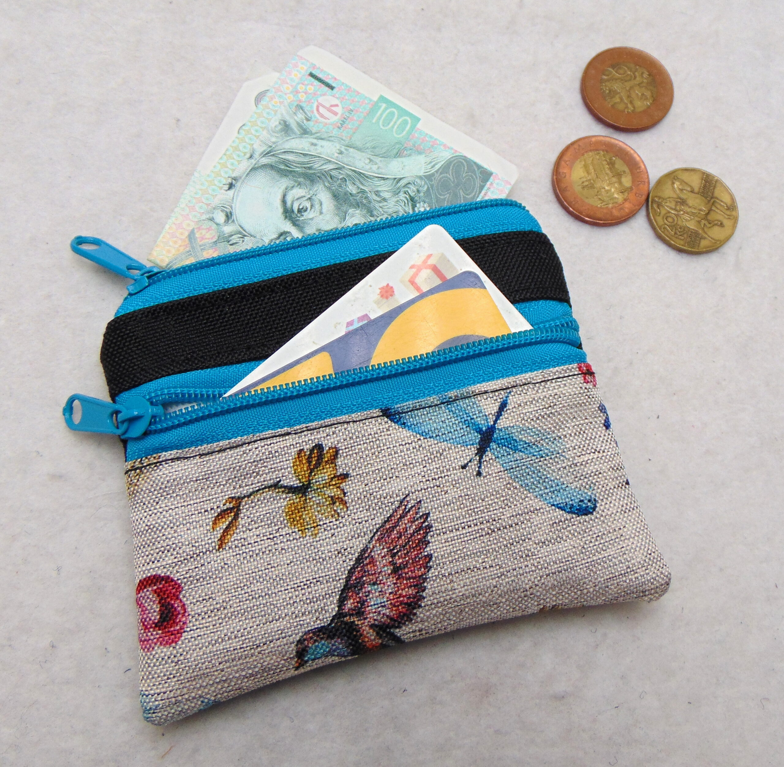 Malá peněženka- kapsička- vážka